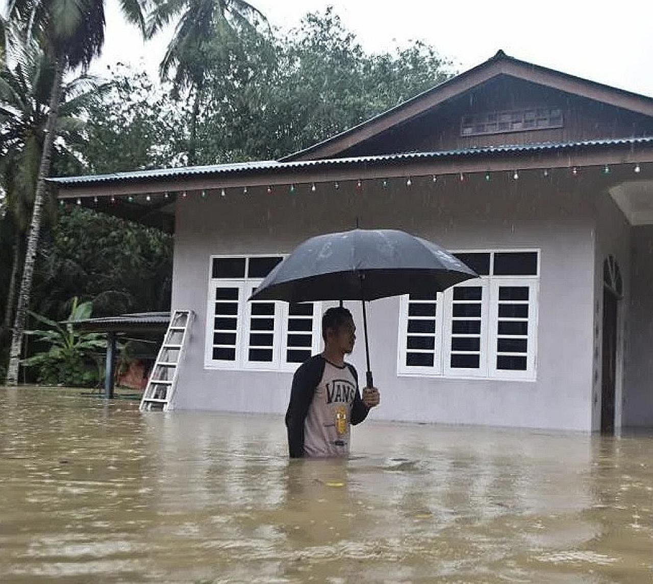 Banjir Di Terengganu Makin Runcing Berita Dunia Beritaharian Sg