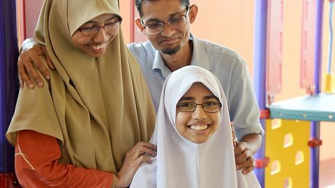 Kejutan manis sebagai pelajar terbaik Madrasah Al-Ma'arif