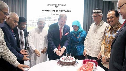 Pemimpin Melayu/Islam setempat anjur majlis penghargaan untuk Duta Amerika
