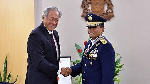 Pegawai Indonesia dianugerahi Pingat Jasa Gemilang (Tentera)