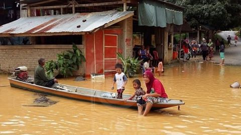 Palang Merah S'pura sumbang $20,000 kepada mangsa banjir Malaysia