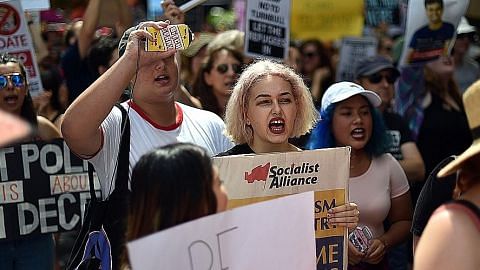 Rakyat Australia kutuk arahan Trump sekat rakyat 7 negara masuk AS