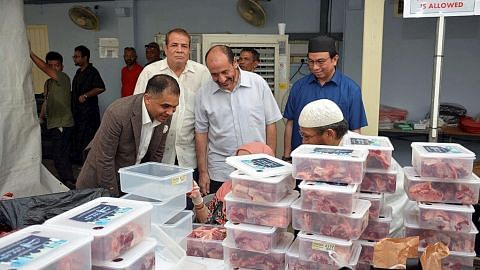 Kedutaan UAE kerjasama dengan Jamiyah agih daging korban kepada keluarga susah