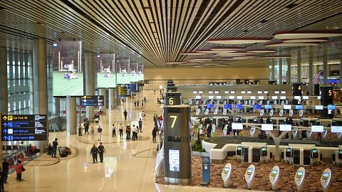 PEMBUKAAN TERMINAL 4 LAPANGAN TERBANG CHANGI Operasi terminal baru Changi berjalan lancar
