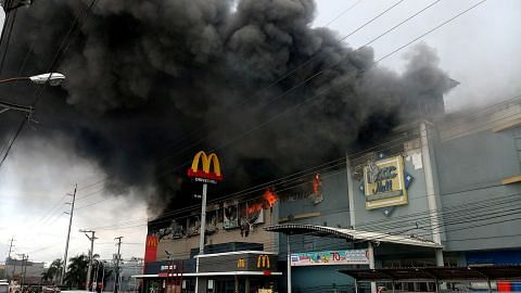Hingga 37 dipercayai maut dalam kebakaran pusat beli-belah Filipina