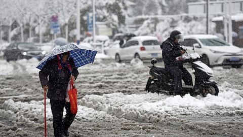 Badai salji paksa China tutup tiga lapangan terbang