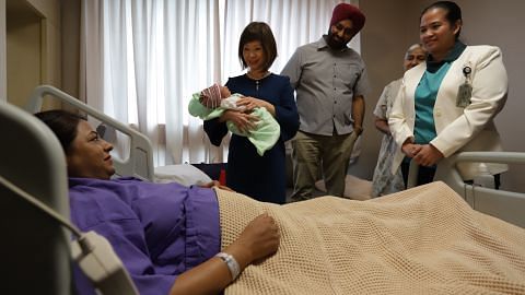 Usaha Hospital Raffles dapatkan sijil mesra bayi
