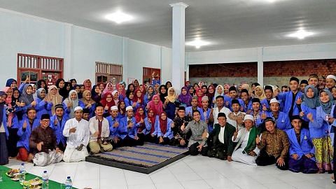 Maliki temui pemimpin badan dan pelajar varsiti di Surabaya