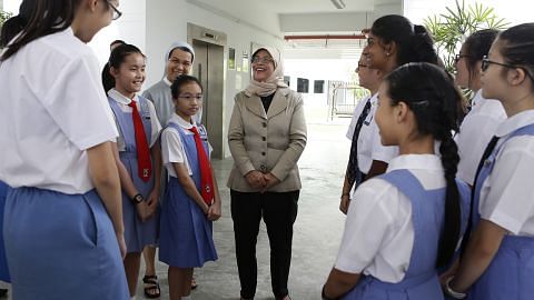 Presiden Halimah galak wanita muda tampil beri kesan positif kepada masyarakat