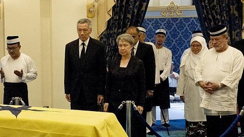 PM Lee beri penghormatan