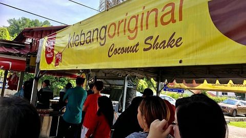 Lemak berkrim 'shake' kelapa popular Klebang TREND