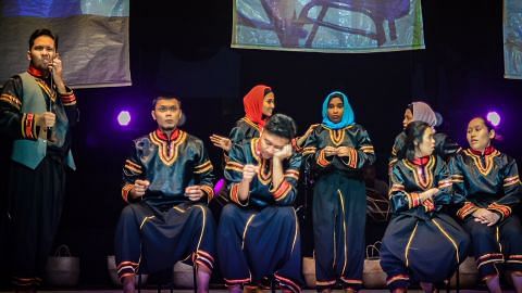 ULASAN TEATER Kupas stereotaip Melayu dalam perjalanan hidup