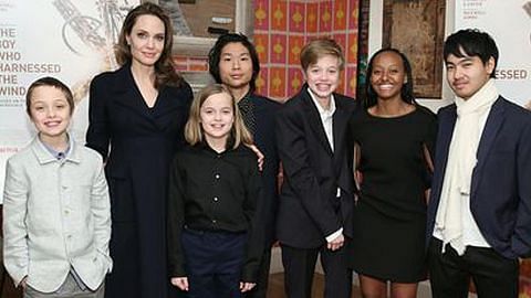 Angelina Jolie disanjung kerana prihatin pada anak-anak