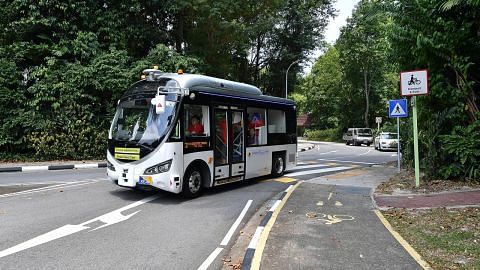 Pengunjung ke Sentosa boleh tempah, naiki bas autonomi guna aplikasi