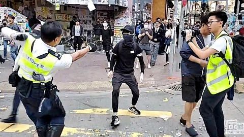 Kali ketiga polis HK tembak perusuh PERGOLAKAN DI HONG KONG