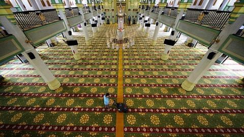 IBADAH 								JALAN 						TERUS Pengisian ibadah tatkala masjid ditutup