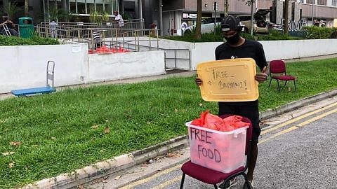 Atlet SG turun padang hantar makanan kepada golongan memerlukan