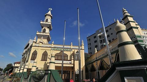 Wakaf 100 tahun Masjid Khadijah