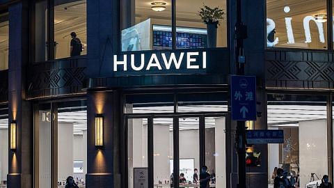 Pentagon nama Huawei dikawal tentera China
