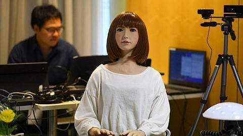 Robot AI Erica, Rashmi kuasai dunia hiburan
