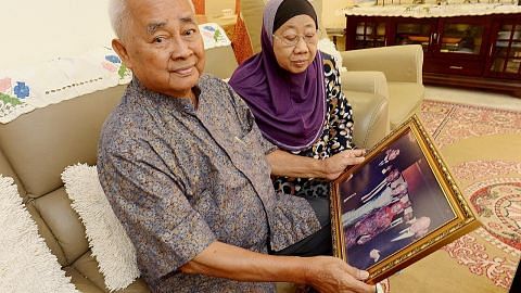 Cikgu Amin guru bahasa Melayu PM Pengasas dan PM Lee meninggal