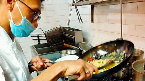 Banyak peluang kerja, latihan disedia sektor makanan: Josephine Teo