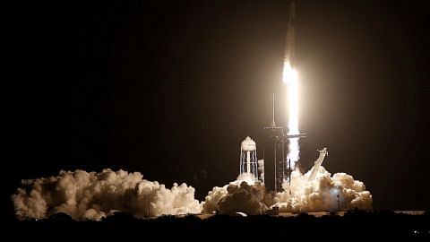 SpaceX bawa 4 angkawan ke stesen angkasa