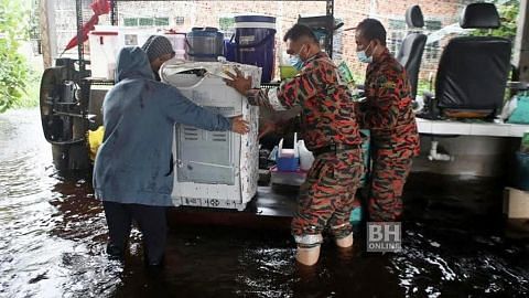 BERITA Banjir: Pusat pemindahan di Terengganu dibuka semula