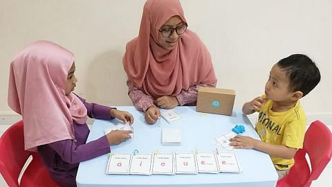 Cipta kad suku kata mudahkan anak-anak membaca