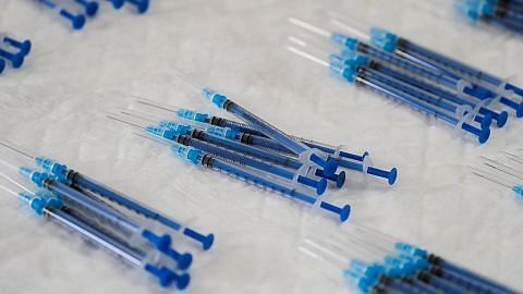 Tidak ada bukti vaksin Covid-19 Pfizer BioNTech penyebab kematian warga tua