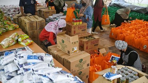 Barangan dapur, wang bagi 400 penerima projek Ramadan