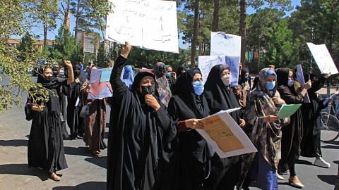 Wanita di kota barat Afghanistan adakan bantahan, tuntut hak