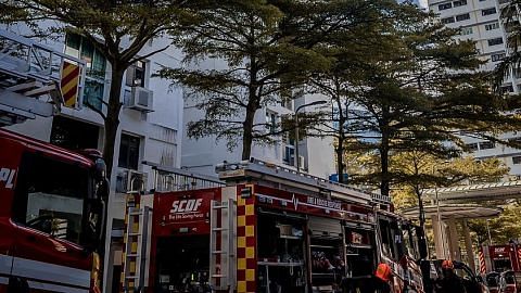 80 penduduk dipindah keluar setelah flat Ghim Moh kebakaran