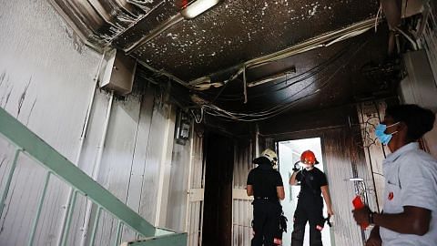 Lima dikejarkan ke hospital terhidu asap kebakaran
