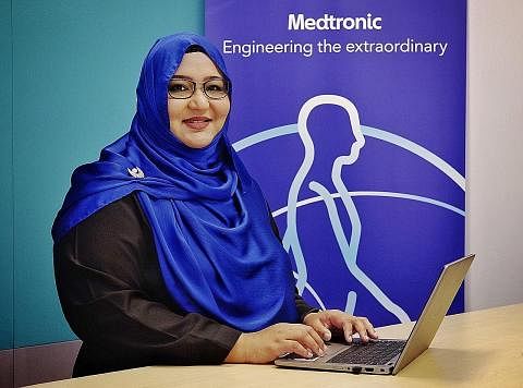 CABARAN BARU: Cik Shareefah Beevi Mohamed Mideen menukar kerjaya selepas lima tahun dalam industri logistik ke industri teknologi perubatan dengan menyertai syarikat Medtronic International pada 2011. - Foto-foto BM oleh KHALID BABA