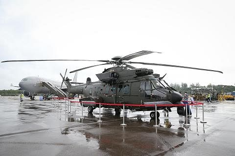 BUAT PENAMPILAN SULUNG: Ini kali pertama helikopter H225M, yang baru diperolehi RSAF, akan tampil beraksi di Pertunjukan Udara Singapura. - Foto BH oleh ONG WEE JIN