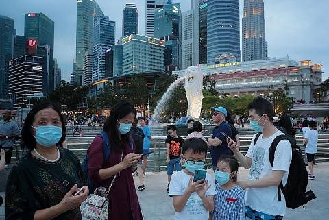 BILANGAN BERTAMBAH: Lebih 500,000 pelawat telah mengunjungi Singapura tahun ini sebahagian besarnya ekoran kenaikan pada bilangan kedatangan pelawat selepas kebanyakan sekatan Covid-19 dilonggarkan.