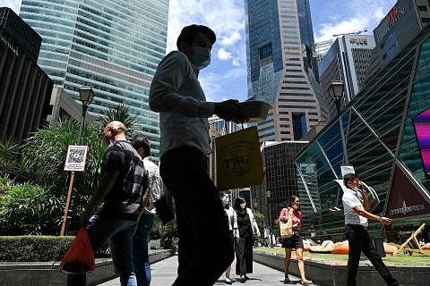 KETIDAKTENTUAN BOLEH DIJANGKAKAN: Jumlah pekerjaan di Singapura tumbuh pada suku ketiga tahun ini tetapi kadar pengangguran meningkat sedikit.