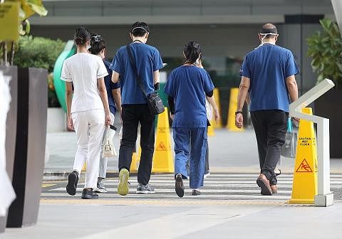 MENINGKAT: Pengambilan pelajar di sekolah-sekolah perubatan di Singapura telah meningkat sekitar 60 peratus. - Foto fail