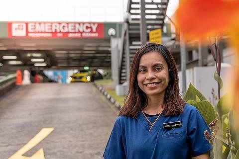 SIAP SEDIA: Dr Nur Diana Zakaria antara doktor yang telah menjaga pesakit pertama Singapura yang kemudian disahkan positif Covid-19. Beliau dan rakan setugas sudah bersedia dengan pandemik yang akan melanda Singapura pada masa itu. - Foto BH oleh NUR