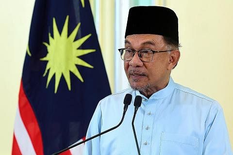 AKHIRNYA JADI PERDANA MENTERI: Datuk Seri Anwar Ibrahim dipilih sebagai Perdana Menteri Malaysia ke-10. - Foto PUTRAJAYA
