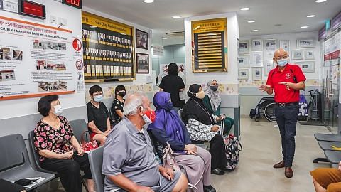 Selain beri rawatan alternatif, bayaran rendah di Sian Chay tarik pesakit