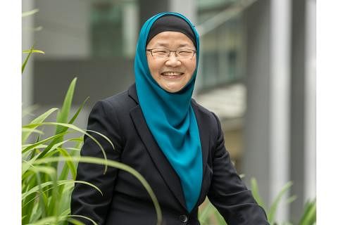 DAPAT ANUGERAH: Profesor Ying diiktiraf menyusuli kerjanya dalam bidang teknologi nano, termasuk pembangunan teknologi bagi penghasilan insulin secara automatik dalam kalangan pesakit kencing manis.