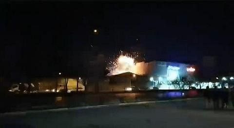 DISERANG: Gambar yang diambil daripada video UGC menunjukkan letupan di wilayah Isfahan, Iran yang dipercayai akibat serangan dron. - Foto AFP