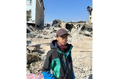 TURUN PADANG: Wartawan BH, Izwandi Azman, berada di Turkey antara 15 dengan 20 Februari untuk membuat liputan tentang gempa bumi yang melanda negara itu.