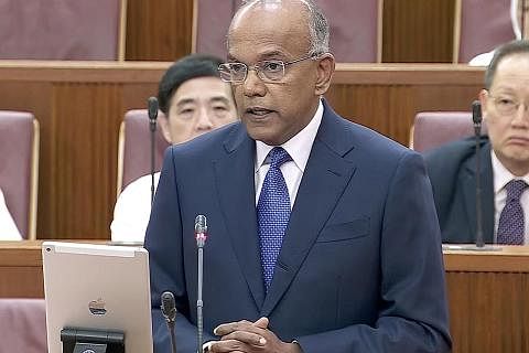 AMBIL TINDAKAN: Encik K. Shanmugam (atas) berkata langkah seterusnya sedang dipertimbangkan ke atas Encik Leong Mun Wai (gambar sisipan), kerana melanggar prosedur dan peraturan parlimen. - Foto-foto MCI