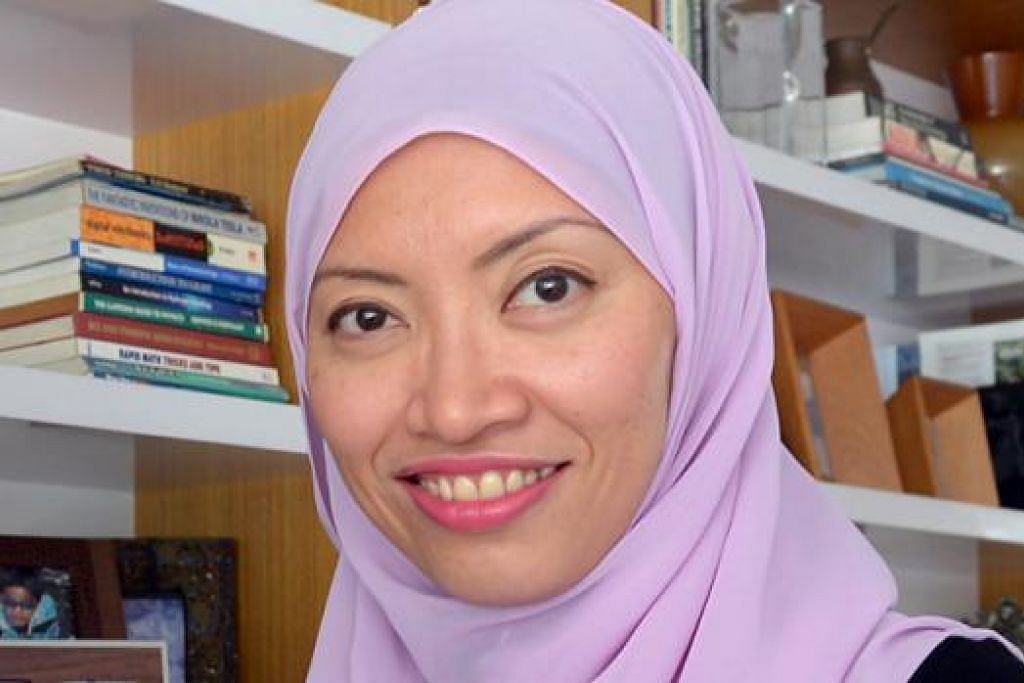 TINGKATKAN KESEDARAN MASYARAKAT:  Dr Elly Sabrina (gambar) merupakan seorang lagi penceramah di Forum Kesihatan BH, selain Dr Melanie Seah dan Dr Dewi Norwani Basir. - Foto fail