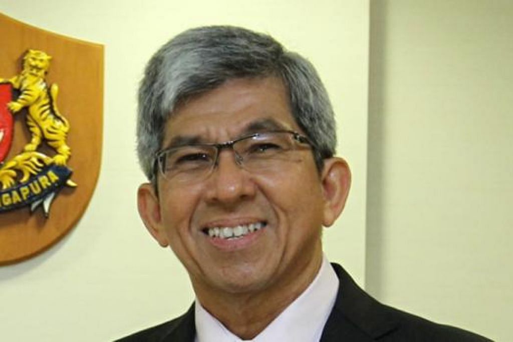 Dr Yaacob Ibrahim.