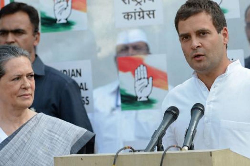 SUSUN LANGKAH: Presiden Parti Kongres, Cik Sonia Gandhi (kiri), dan anaknya, Encik Rahul, perlu menyusun langkah bagi parti itu selepas kekalahan memalukan dalam pilihan raya umum yang lalu. - Foto-foto AFP