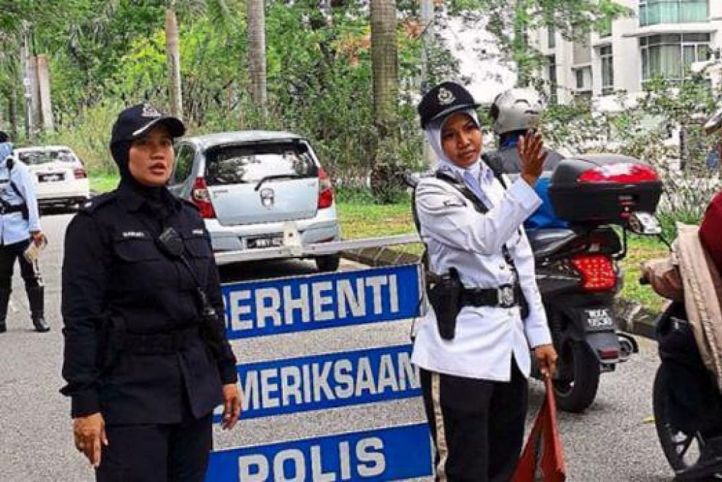 Pabila polis trafik semua wanita bertugas, Berita Dunia 